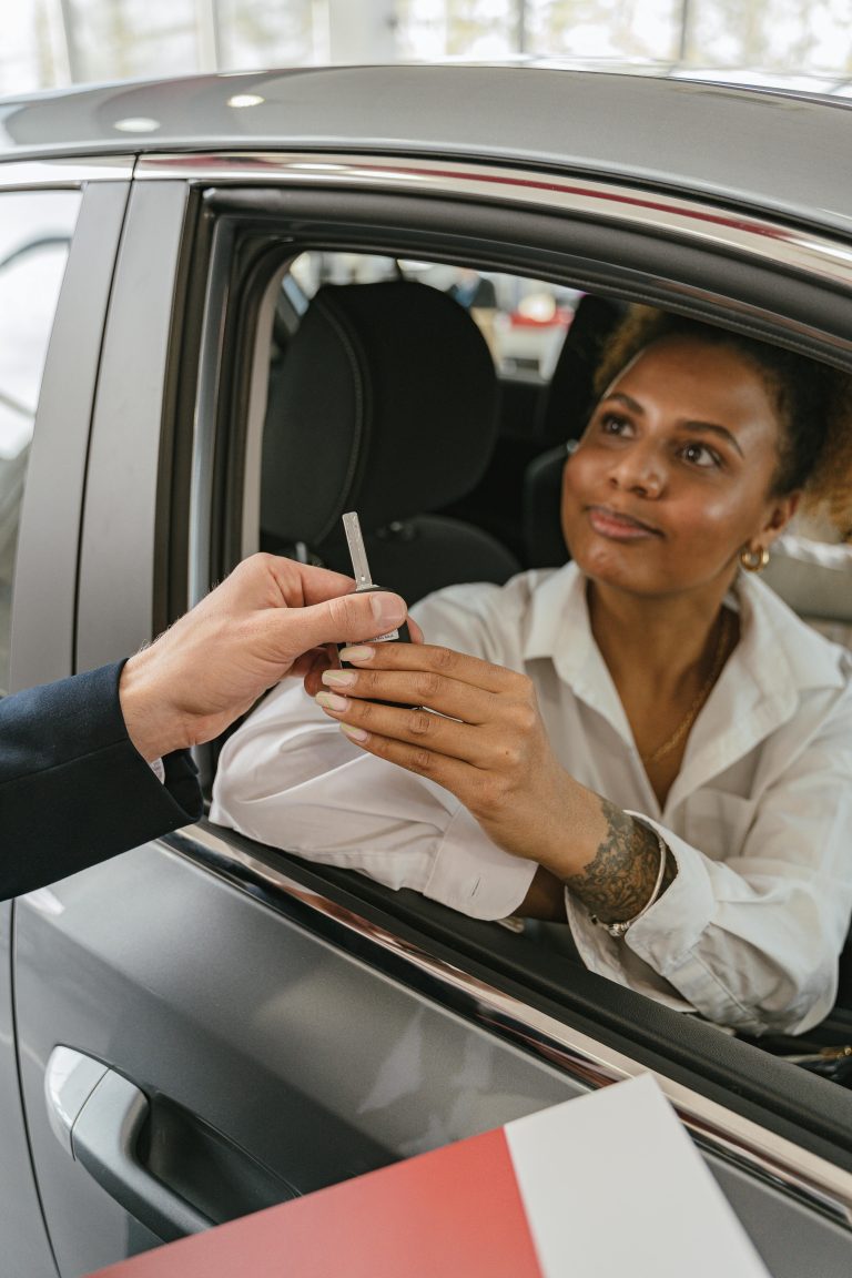 Passer son permis en province : vraiment plus rapide et moins cher ?