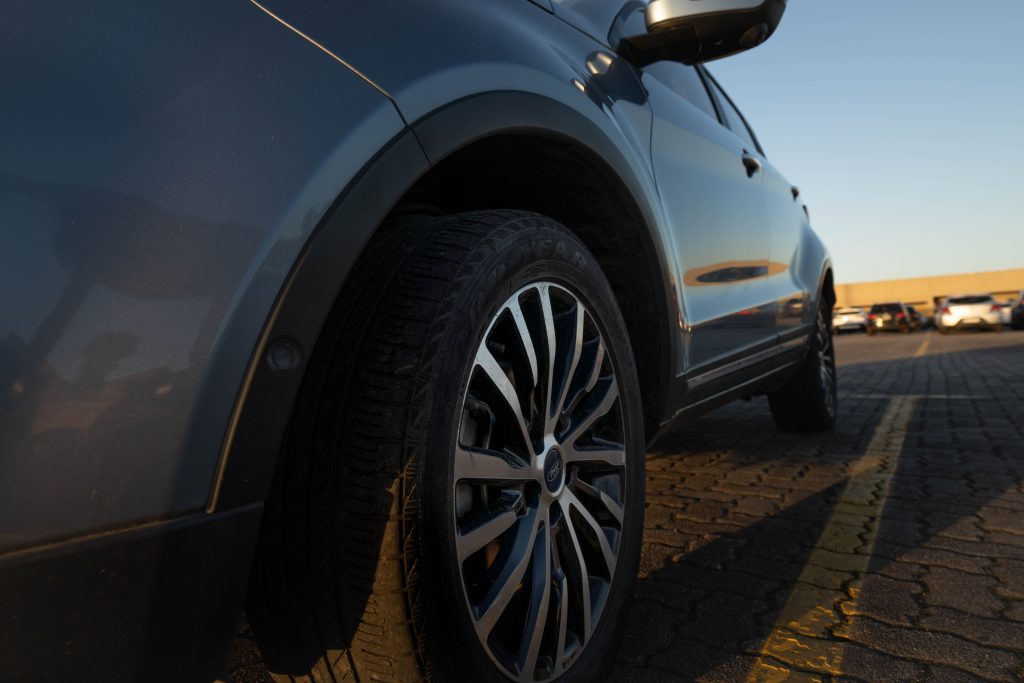Comment bien choisir la taille de ses pneus voiture ?