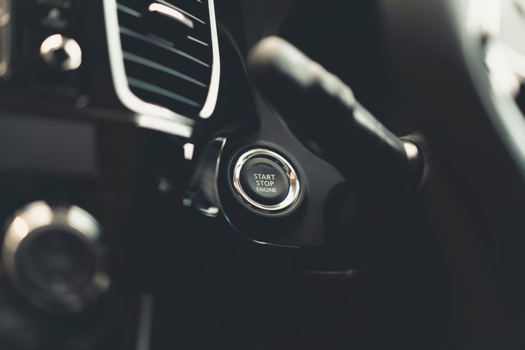 Start and stop : vraiment utile ou mauvais pour ta voiture ?