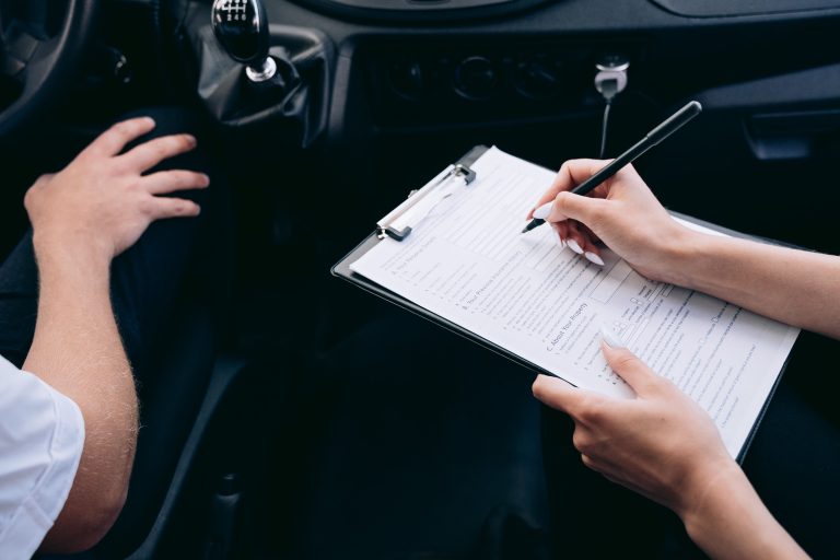 Quel document faut-il pour changer d&rsquo;assurance auto ?
