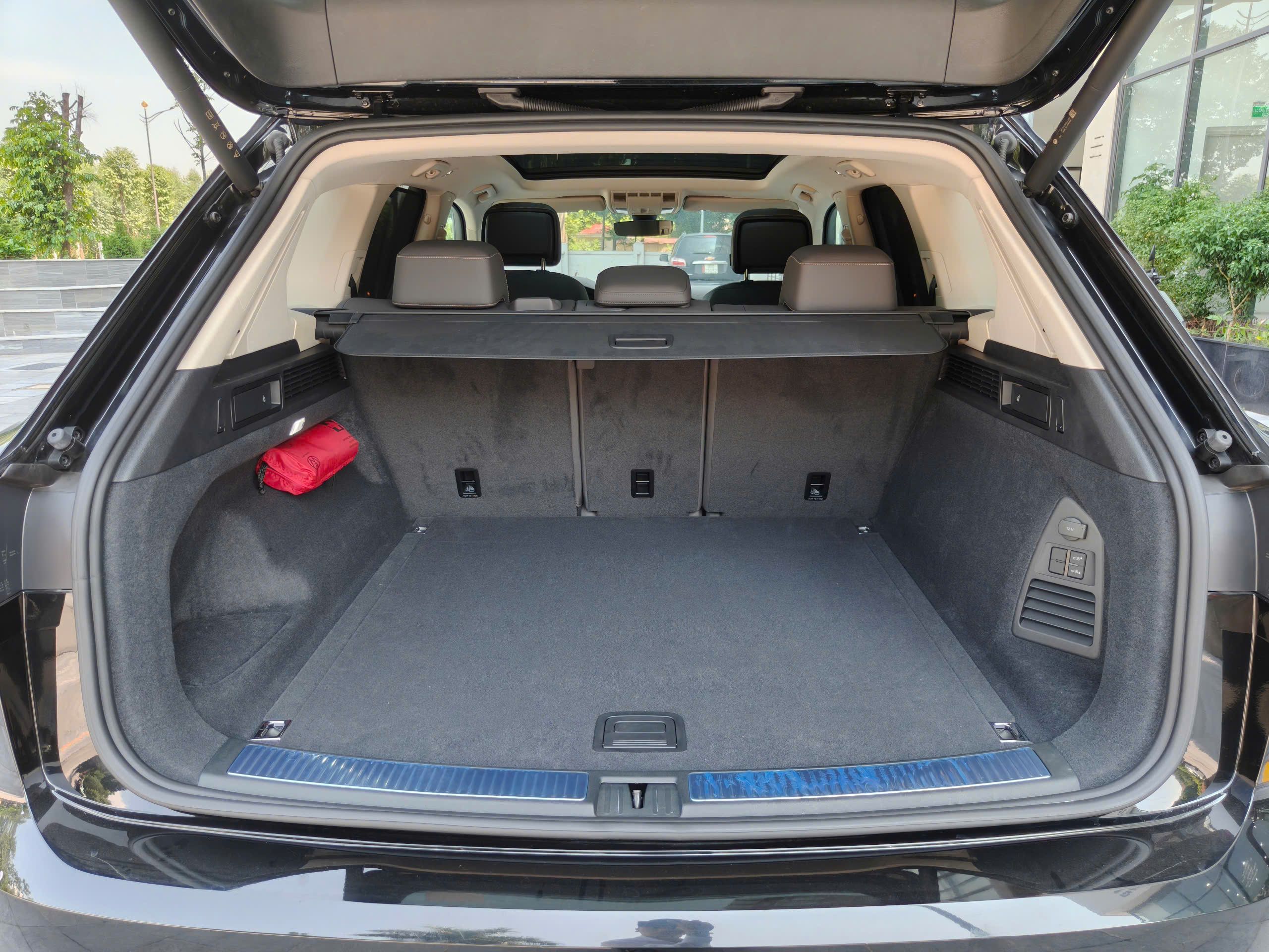 Quel volume de coffre offre vraiment le Peugeot 5008 ?